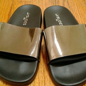 Skyler slide sandal